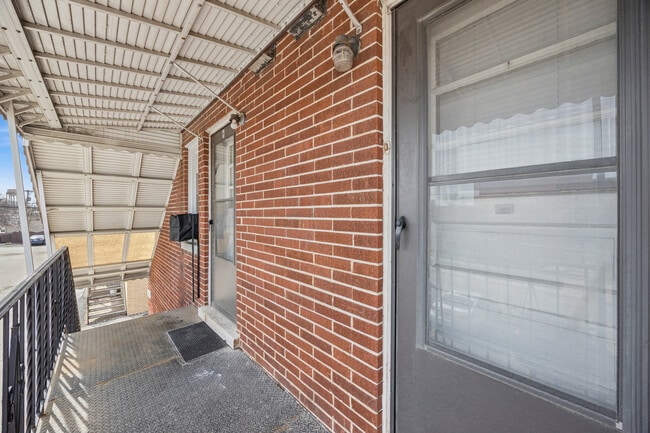 Building Photo - 1211 Homestead Rd