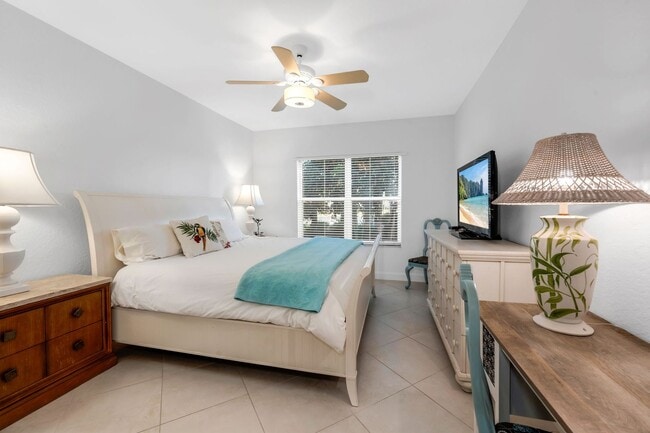 Building Photo - Fully Furnished Condo Rental in Desirable Imperial Golf Estates