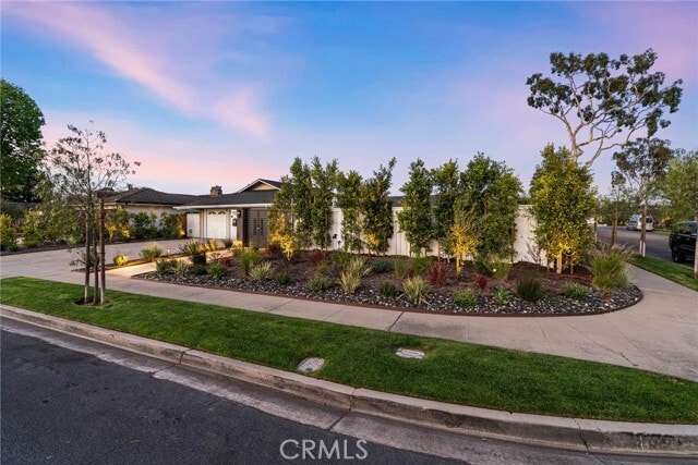 Building Photo - 1800 Glenwood Ln