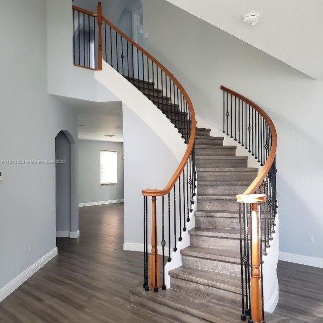 Building Photo - 6506 Marbletree Ln