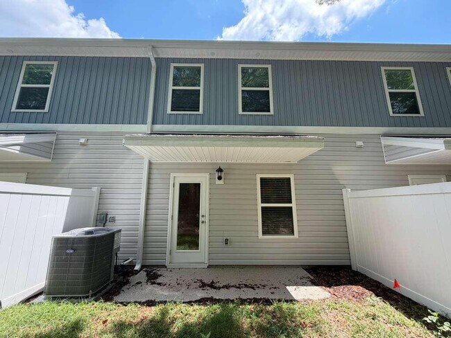 Building Photo - 47 S Main Deck Dr