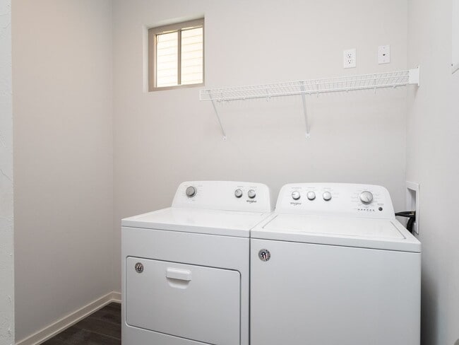 Building Photo - Recently Built 4 Bedroom 4 Bathroom House ...