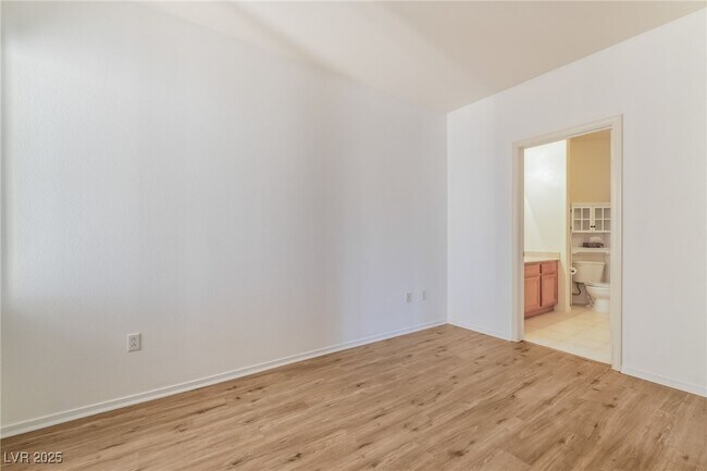 Building Photo - 7123 S Durango Dr