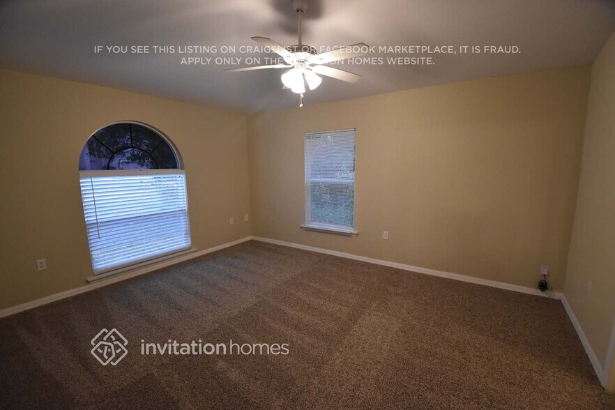 Building Photo - 1014 Heron Ct