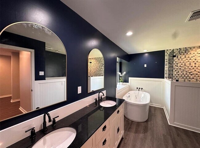 Building Photo - 2418 Chelston Ct
