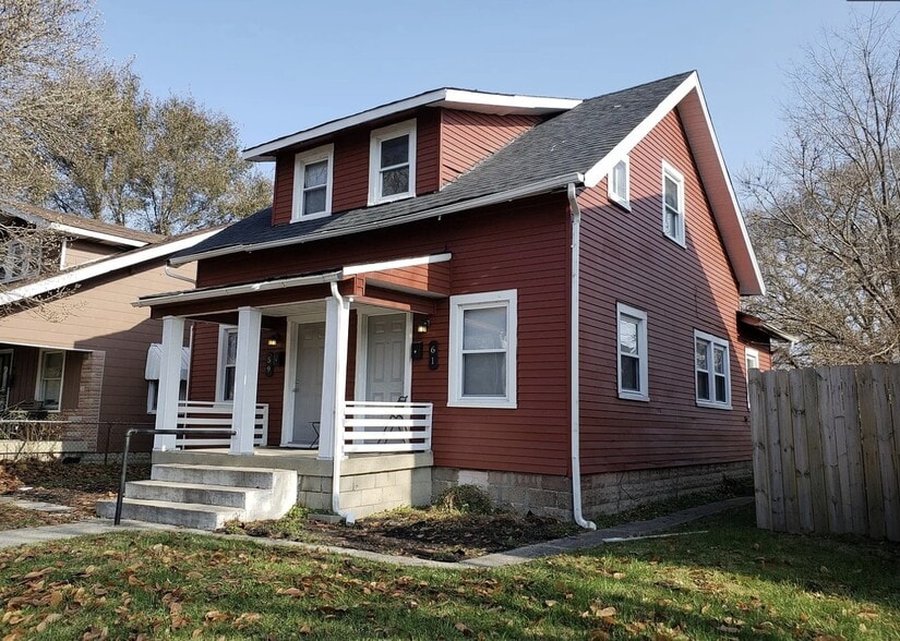 Building Photo - 59 S Lasalle St