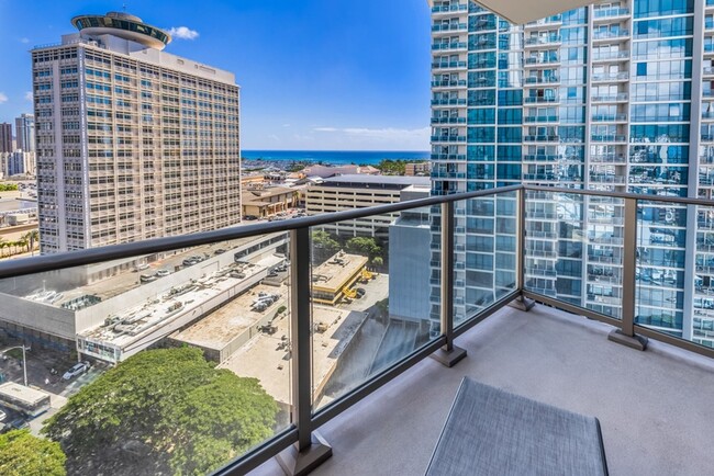 Building Photo - Sky Ala Moana #1701: Spacious Condo w/ Oce...