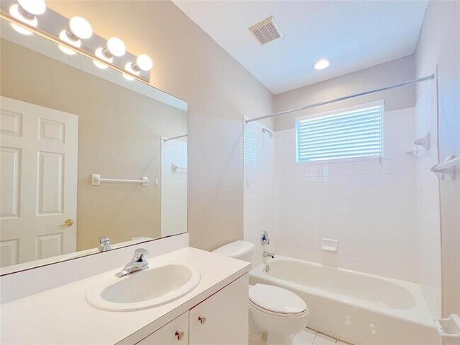 Building Photo - 2132 NW 75th Way