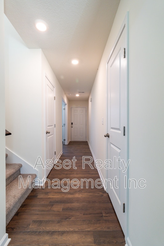 Building Photo - 2019 Southwood Cir