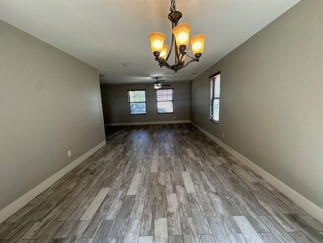 Building Photo - LYONS GATE COMMUNITY, 3PLUS DEN TWO STORY ...