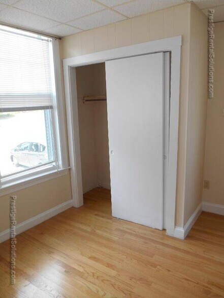 Building Photo - 297 Nahant Rd