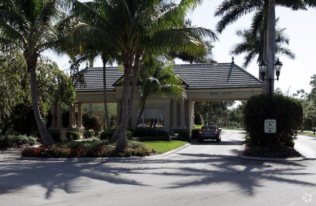 Building Photo - Fiddler's Creek