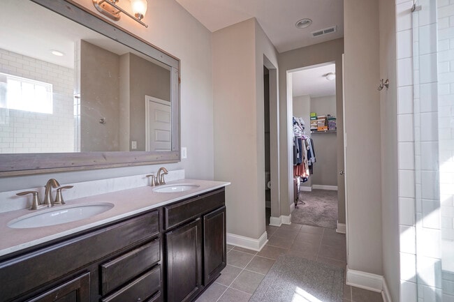 Building Photo - 7228 Broadacre Ct