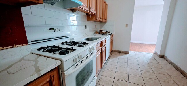 Building Photo - 41 Egremont Rd