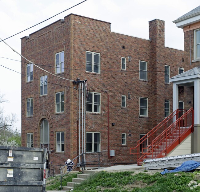 Building Photo - 242 Northern Ave