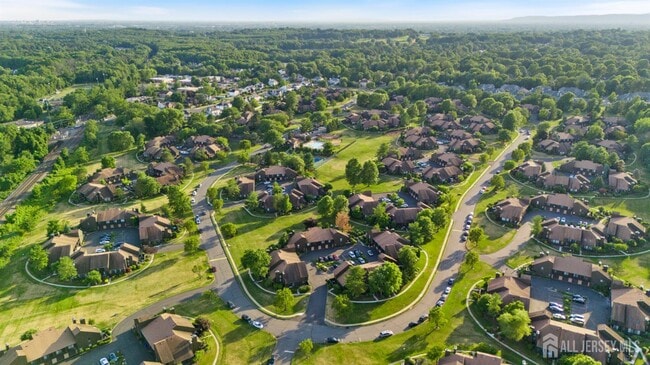 Building Photo - 542 Westgate Dr