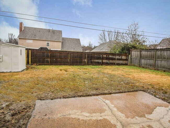 Building Photo - 4 bed, 2.5 bath home with great curb appeal near 385.