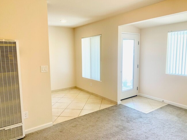 Building Photo - 1BD/1BA Mission Hills Apartment w/ 1-Car Garage! Only $1,995/mo~