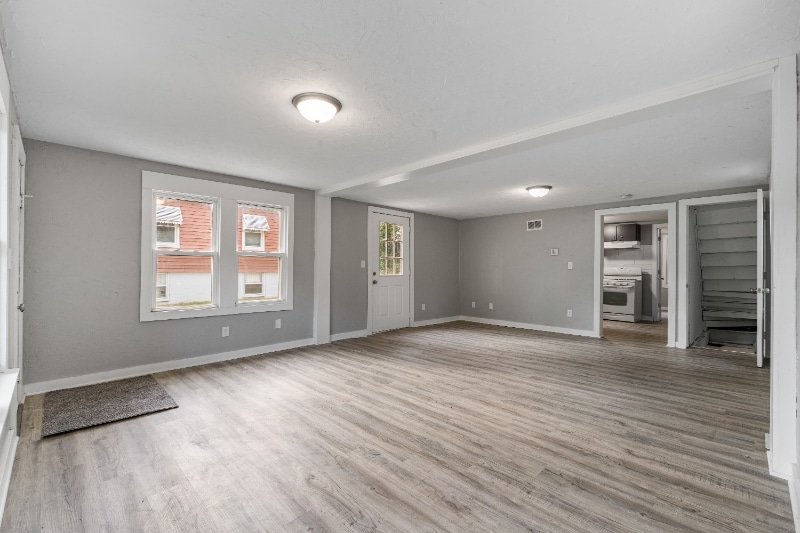 Building Photo - 3209 11th Ave