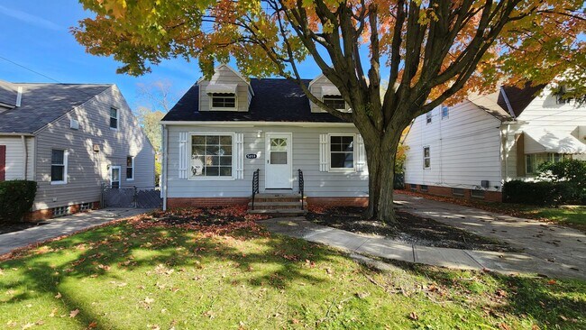 Building Photo - Single family home 3 bedroom
