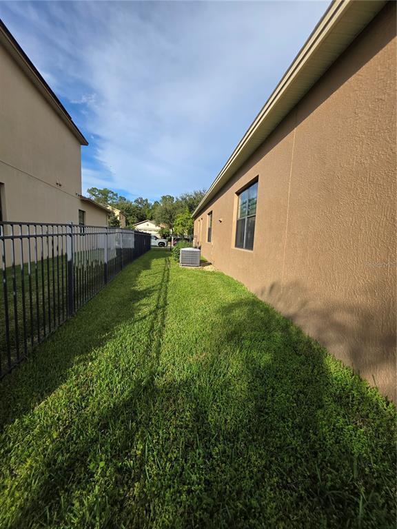 Building Photo - 10737 Willow Ridge Loop
