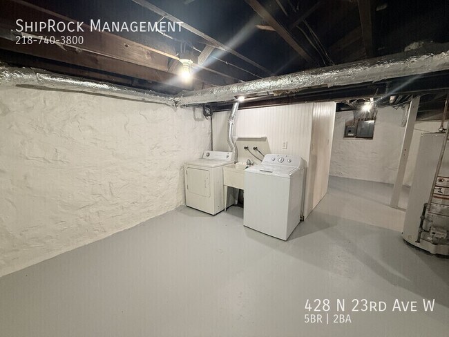 Building Photo - 428 N 23rd Ave W