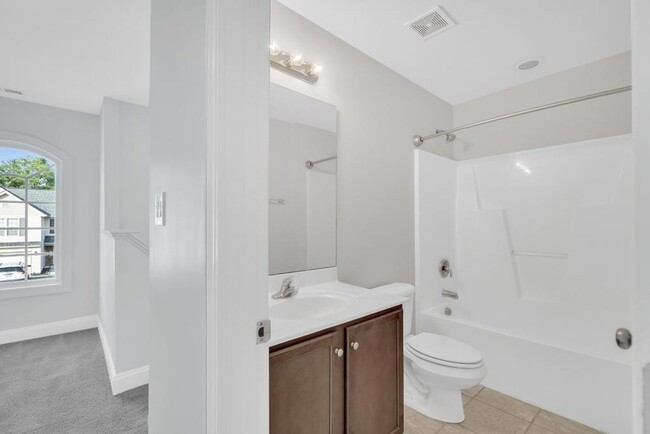 Building Photo - Beautiful home in a great neighborhood!