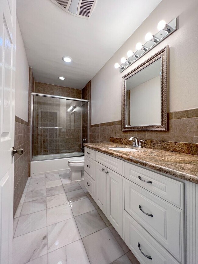 Building Photo - NEW AC - Bright & Spacious Single-Family Home with Pool