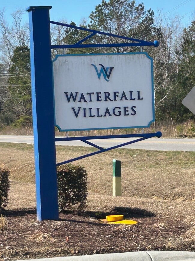 Building Photo - 404 Lehamite Ct