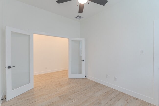 Building Photo - 719 Campbell Xing Ct