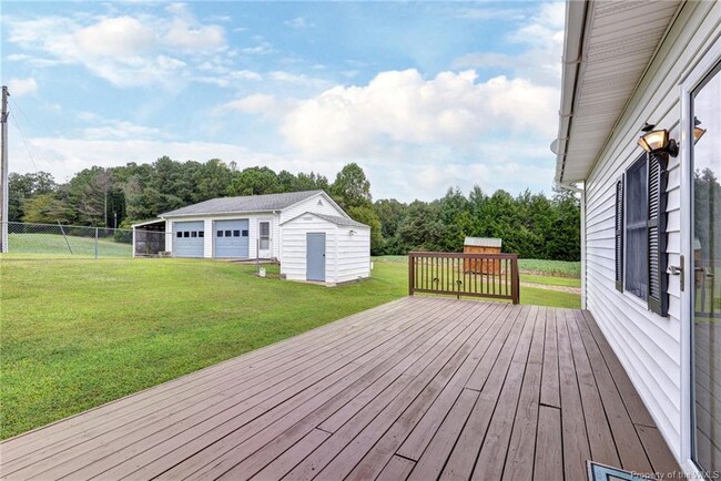 Building Photo - 5930 Farmers Dr