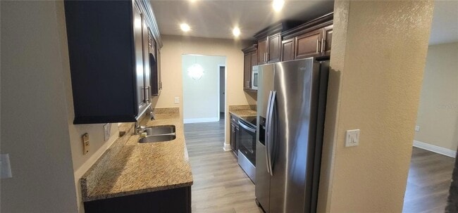 Building Photo - 450 Cart Ct