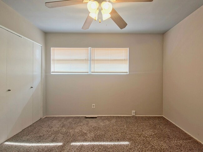 Building Photo - Charming 3 Bed 2 Bath In South Central Lubbock