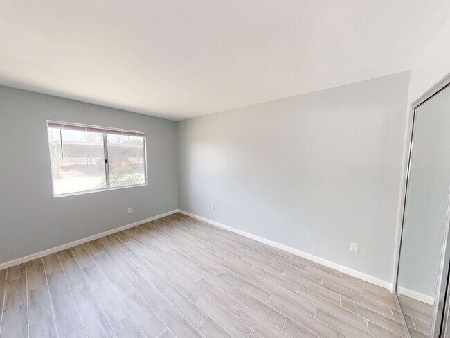 Building Photo - 1025 N Tippecanoe Ave