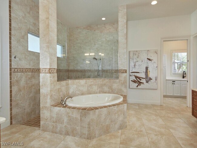 Building Photo - 4419 Crayton Rd