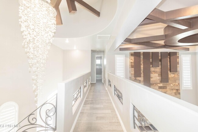 Building Photo - 864 Lemington St