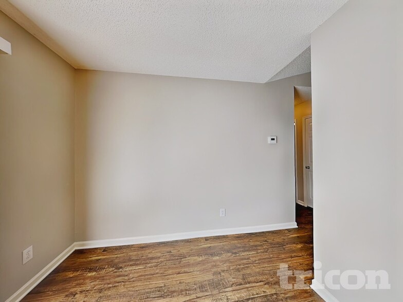 Building Photo - 3008 Westwinds Ct