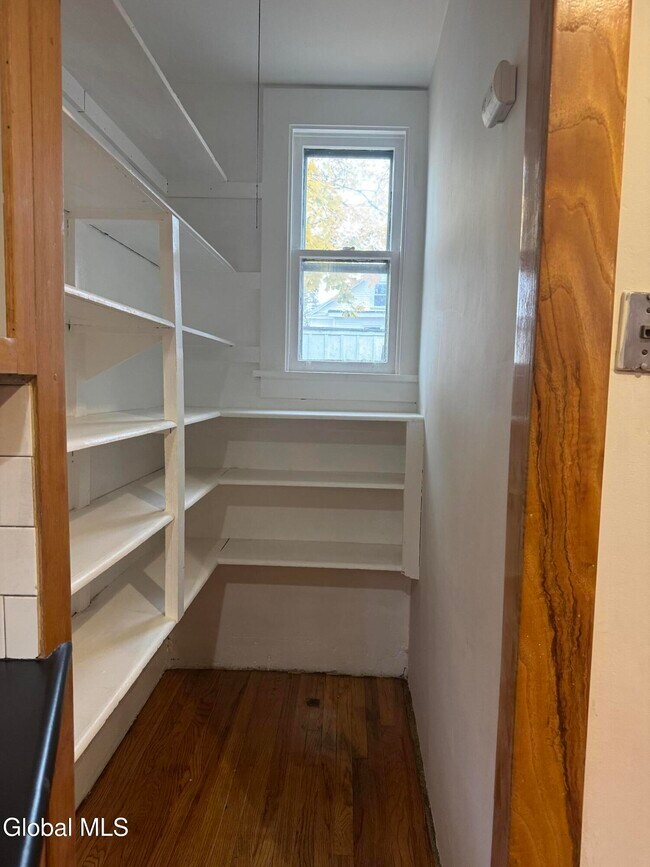 Building Photo - 147 Homestead Ave