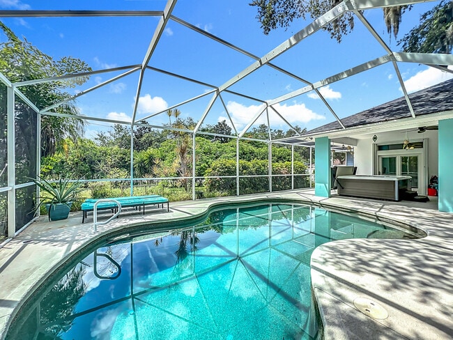Building Photo - 4361 Davidia Dr