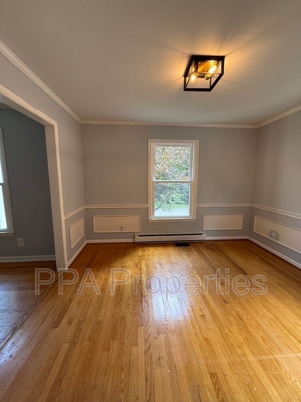 Building Photo - 2115 Churchill Dr