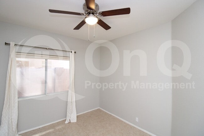Building Photo - 5997 W Aurora Dr