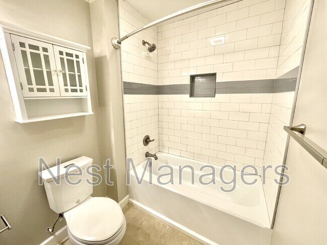 Building Photo - 1430 Pine Valley Loop