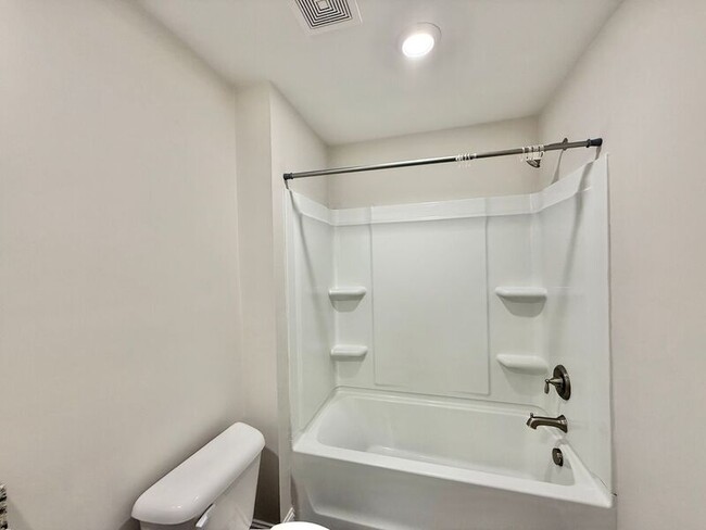 Building Photo - 6924 Thalweg Dr