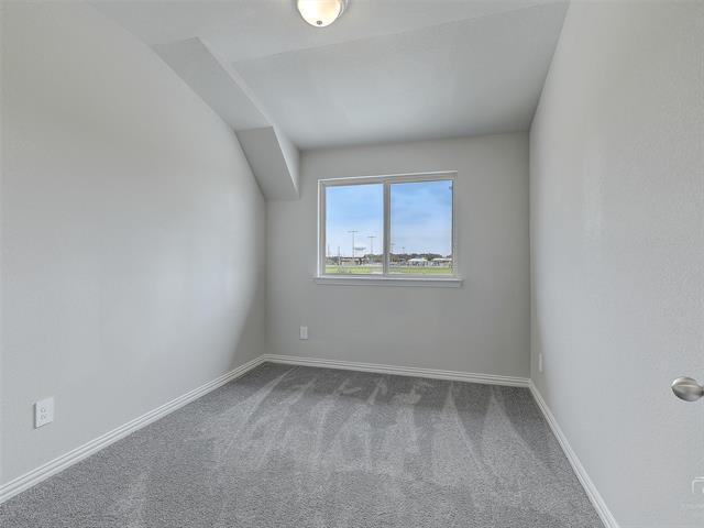 Building Photo - 3337 Solana Cir
