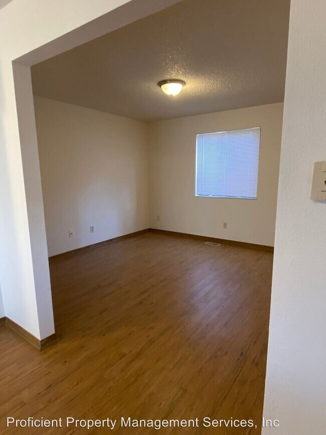 Building Photo - 203 Macon Ave