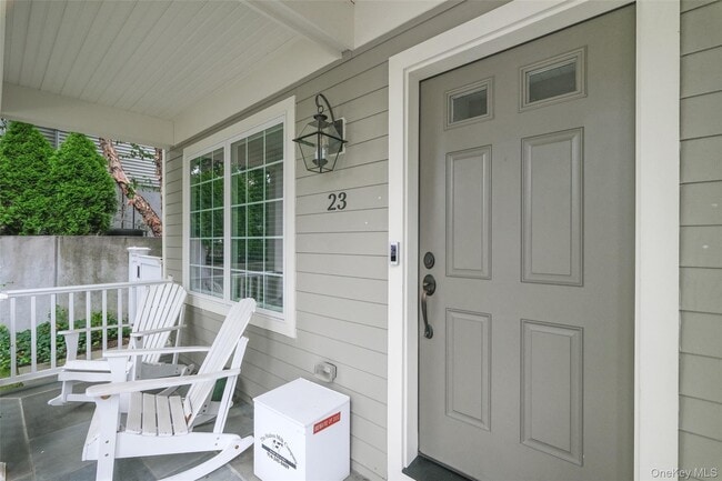 Building Photo - 23 Cedar Pl