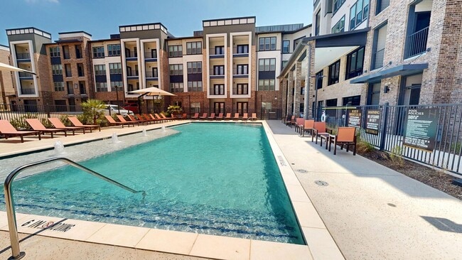 Building Photo - 3351 Walton Dr