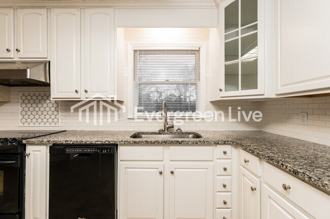 Building Photo - 501 Pheasant Ridge Dr