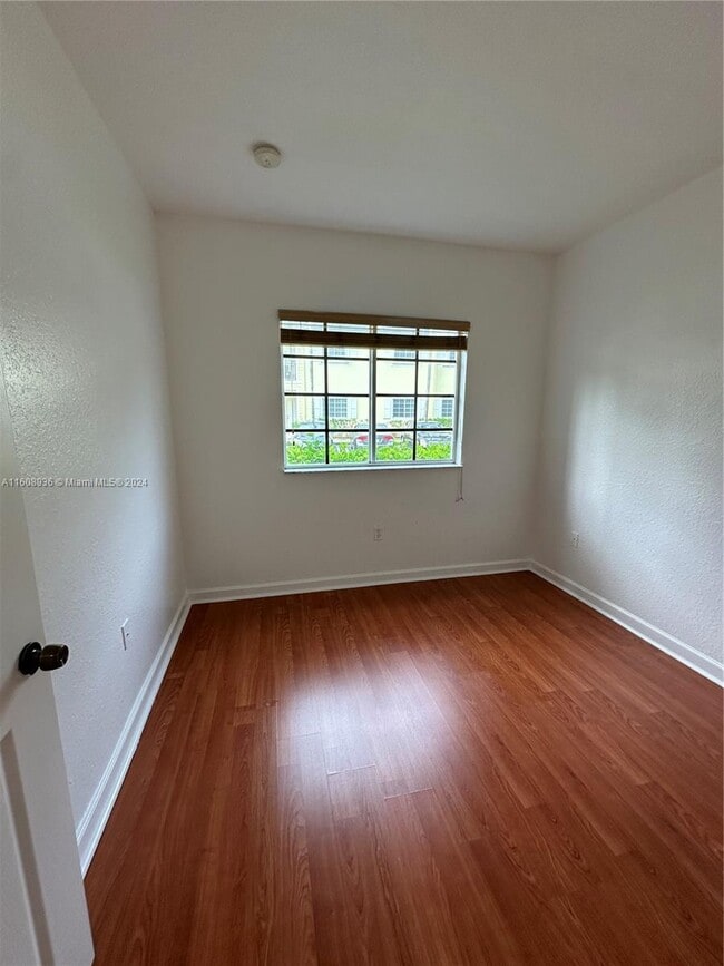 Building Photo - 2731 NE 3rd Dr