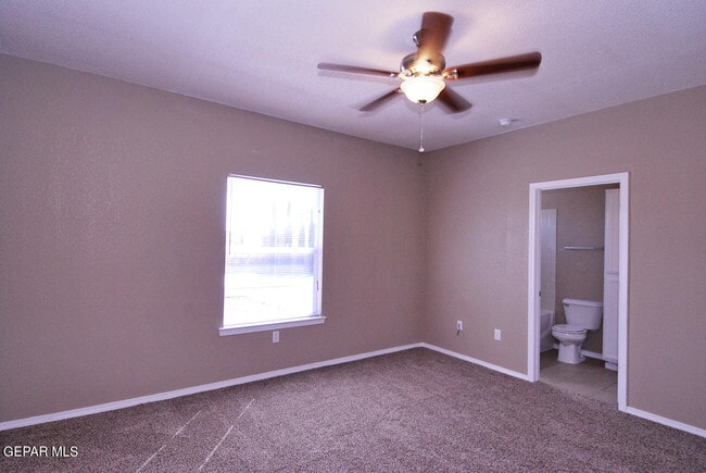 Building Photo - 14344 Venecia Dr